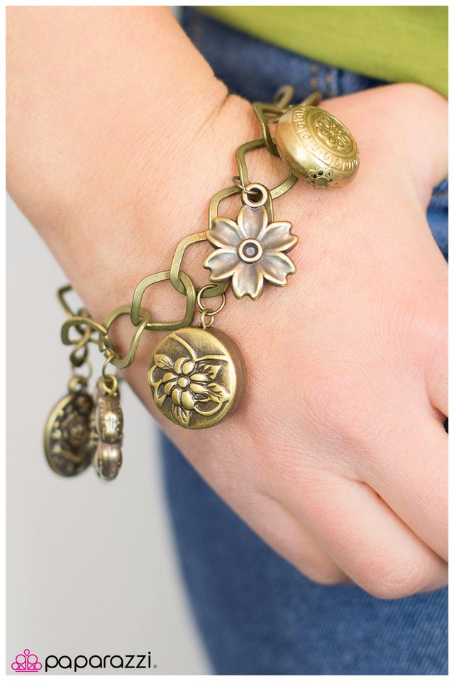 forgive-and-forget-p9wh-brxx-005xx