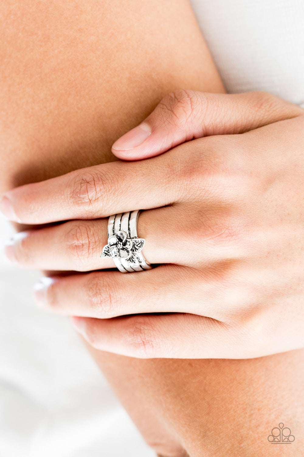 Paparazzi ♥ Island Icon - Silver ♥  Ring