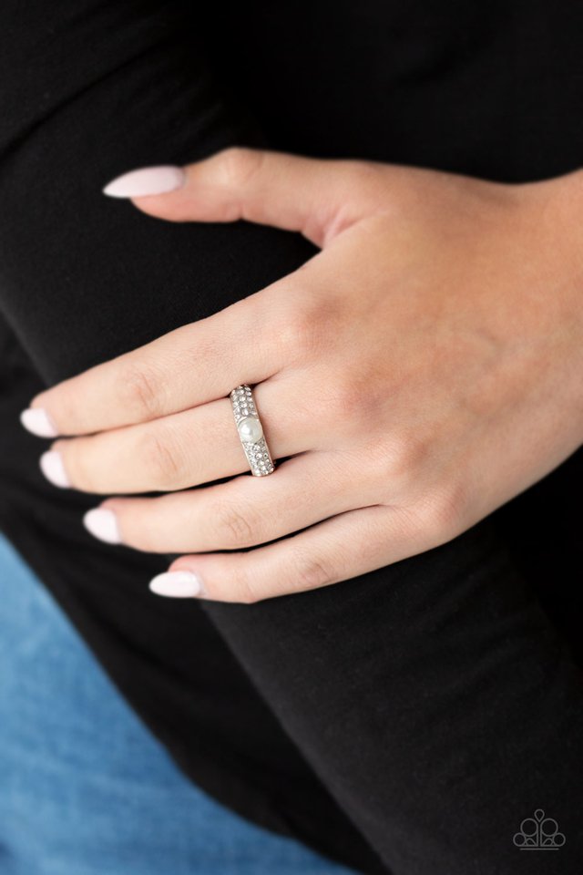Paparazzi ♥ Brighten Your Day - White ♥ Ring