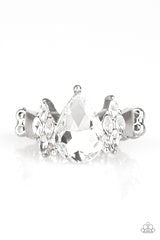 yas-queen-white-p4re-wtxx-327xx