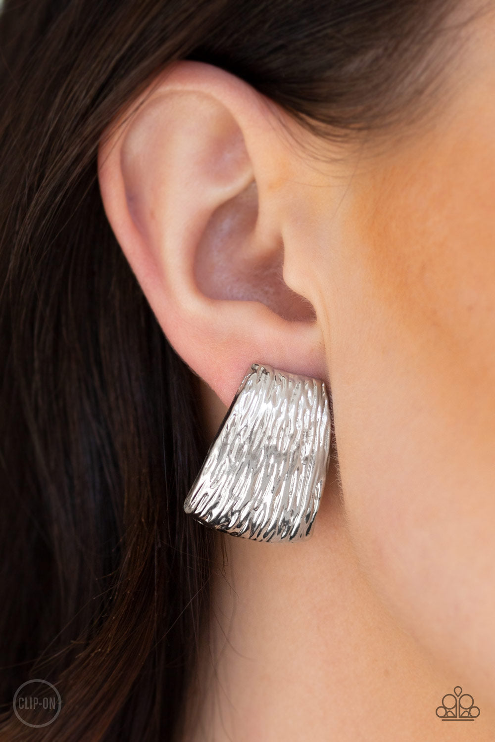 Paparazzi ♥ Superstar Shimmer - Silver ♥  Clip-On