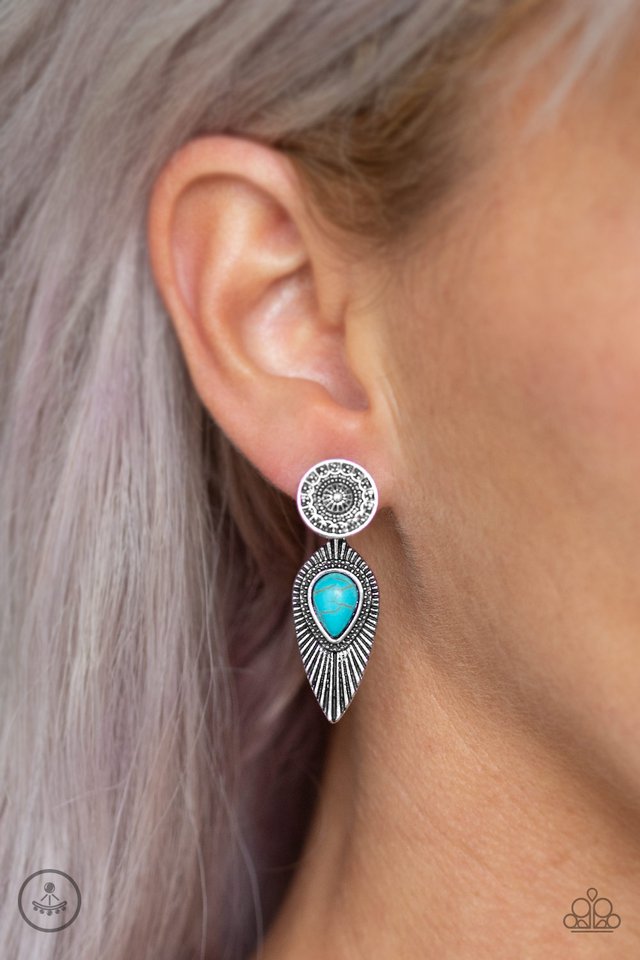 Paparazzi ♥ Fly Into The Sun - Blue ♥ Post Earrings