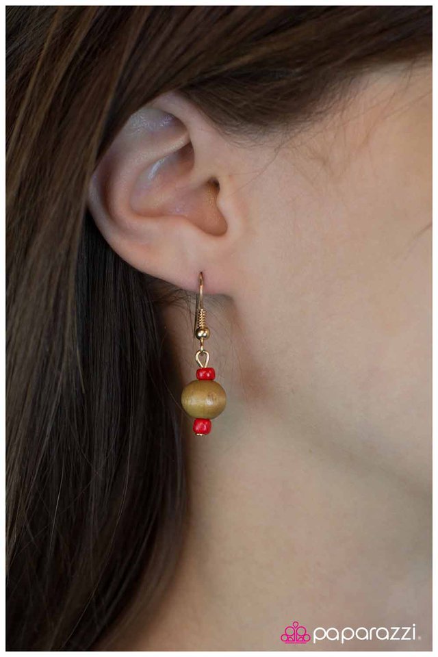 Paparazzi ♥ Tricks Of the Trade - Red ♥ Necklace