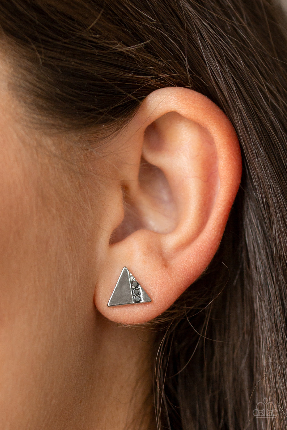 Paparazzi ♥ Pyramid Paradise - Silver ♥  Post Earrings