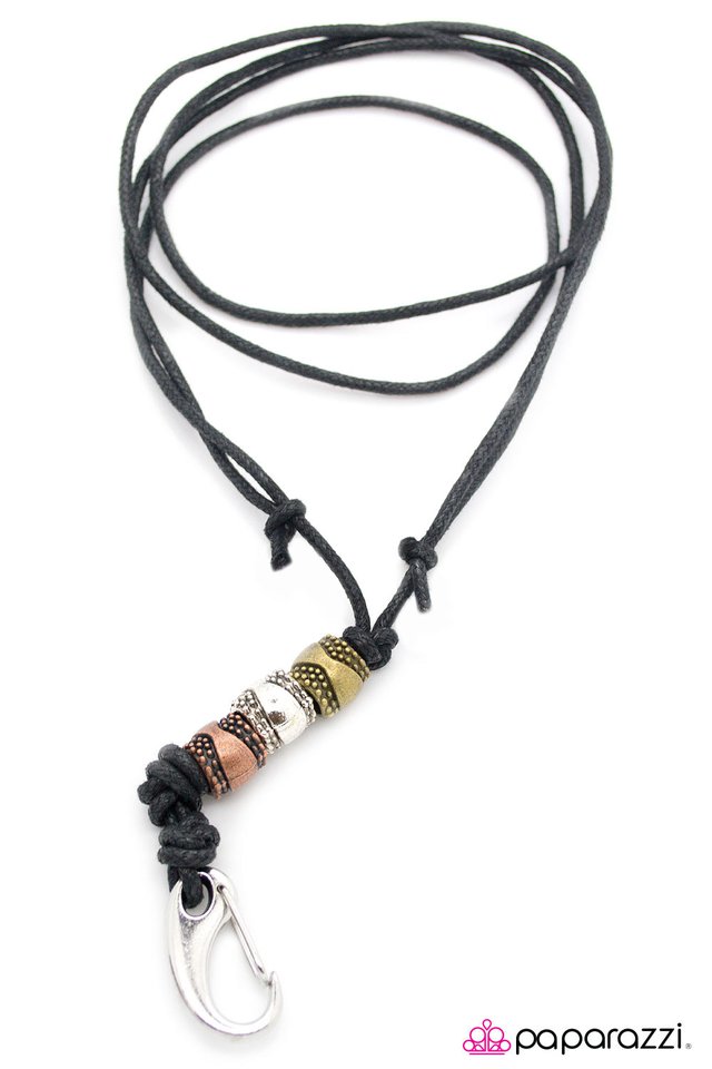 Paparazzi ♥ The Third Degree - Black ♥ Necklace