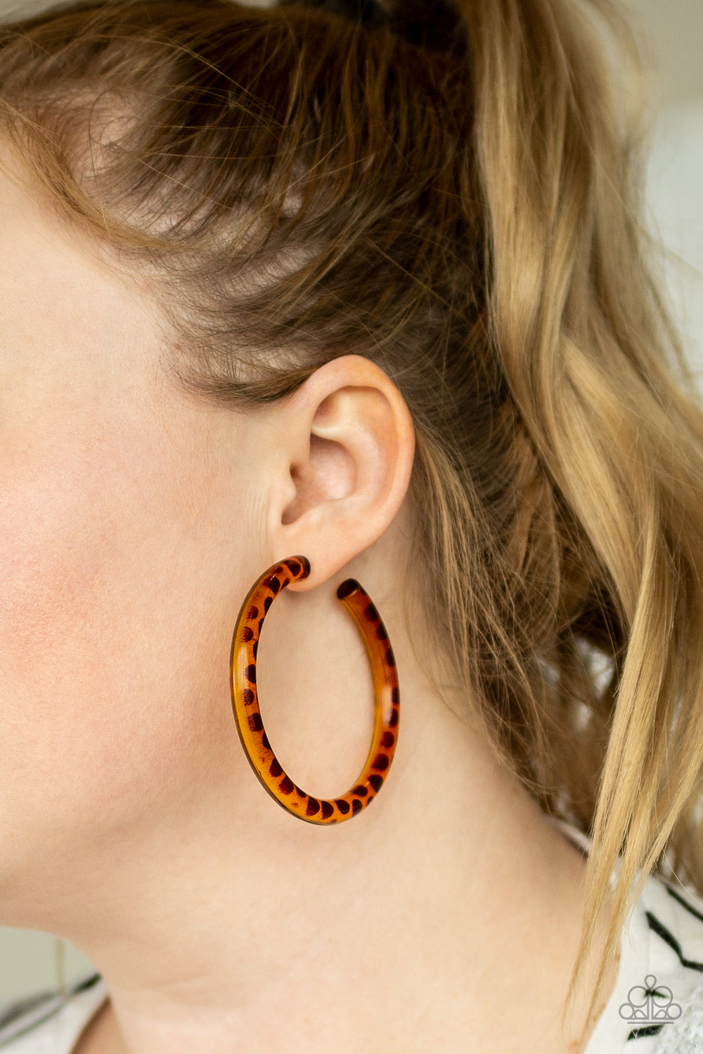 Paparazzi ♥ Miami Minimalist - Brown ♥  Earrings