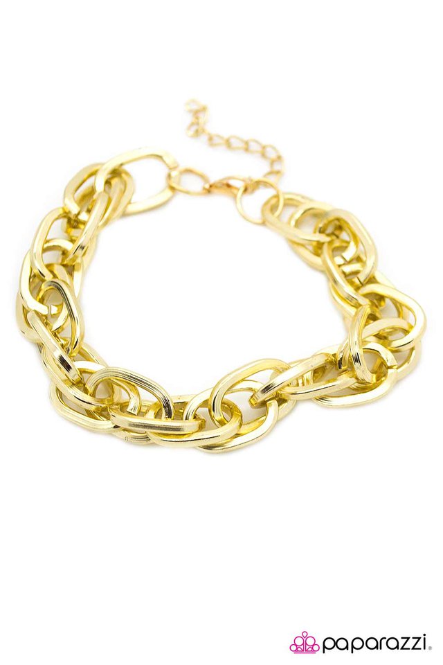 Paparazzi ♥ Doubled Over - Gold ♥ Bracelet