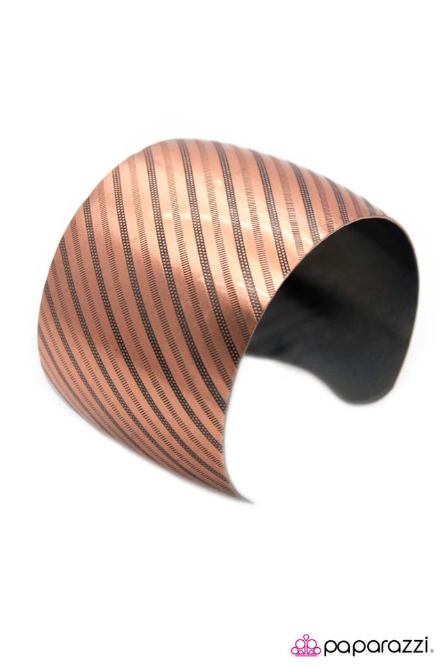 Paparazzi ♥ Stripe Up a Conversation - Copper ♥ Bracelet