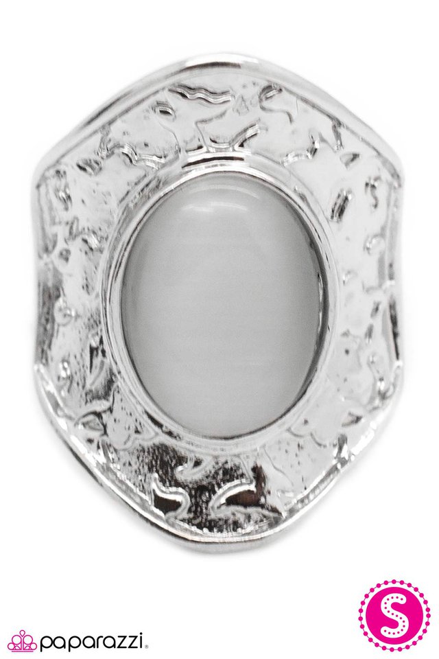 Paparazzi ♥ Statement of a Generation - White ♥ Ring