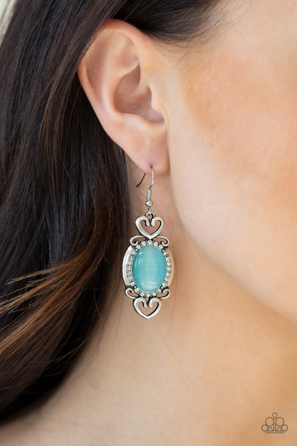 Paparazzi ♥ Port Royal Princess - Blue ♥  Earrings