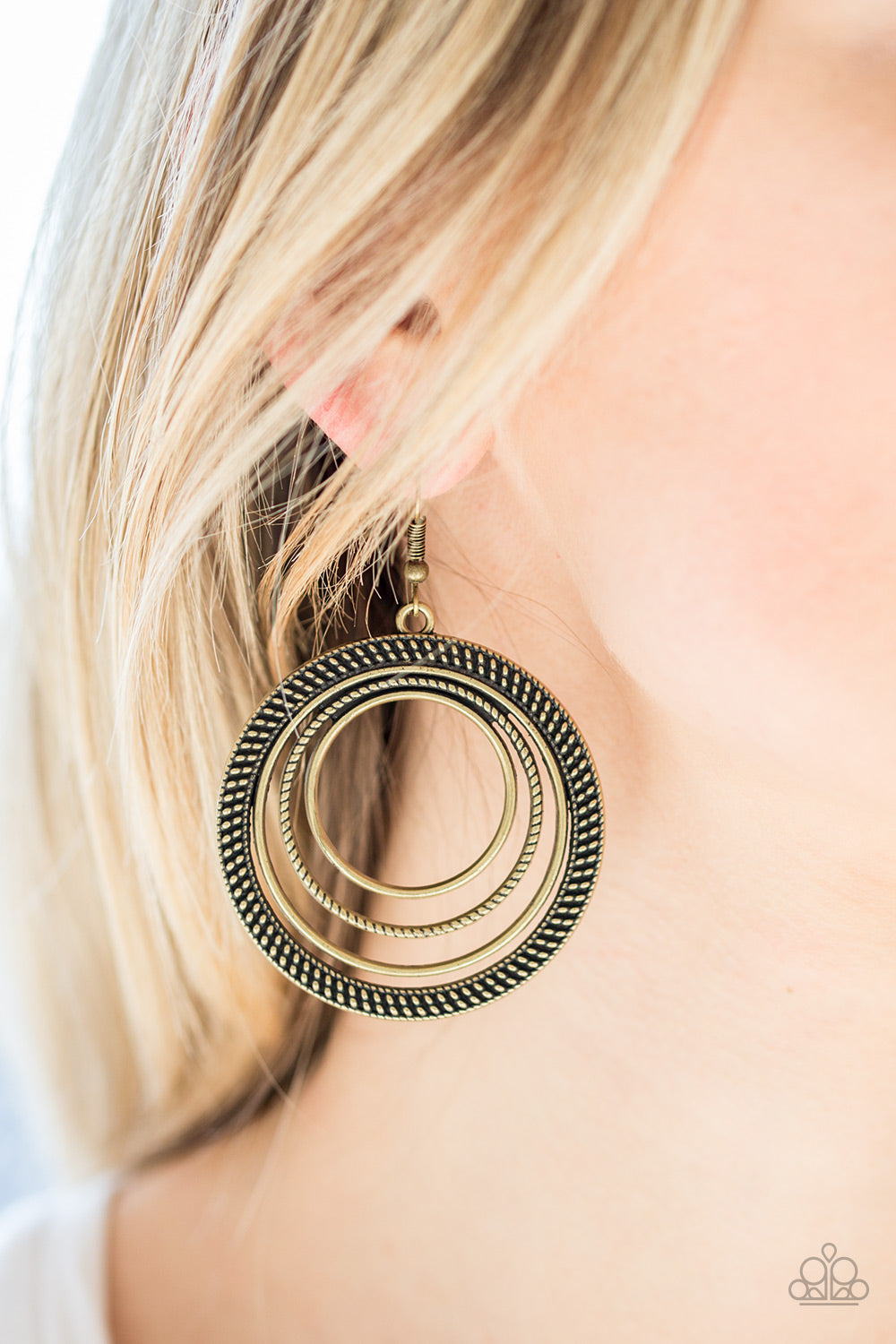 Paparazzi ♥ Totally Textured - Brass ♥  Earrings