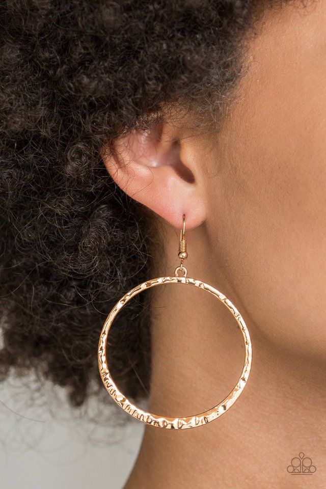 Paparazzi ♥ So Sleek - Gold ♥ Earrings