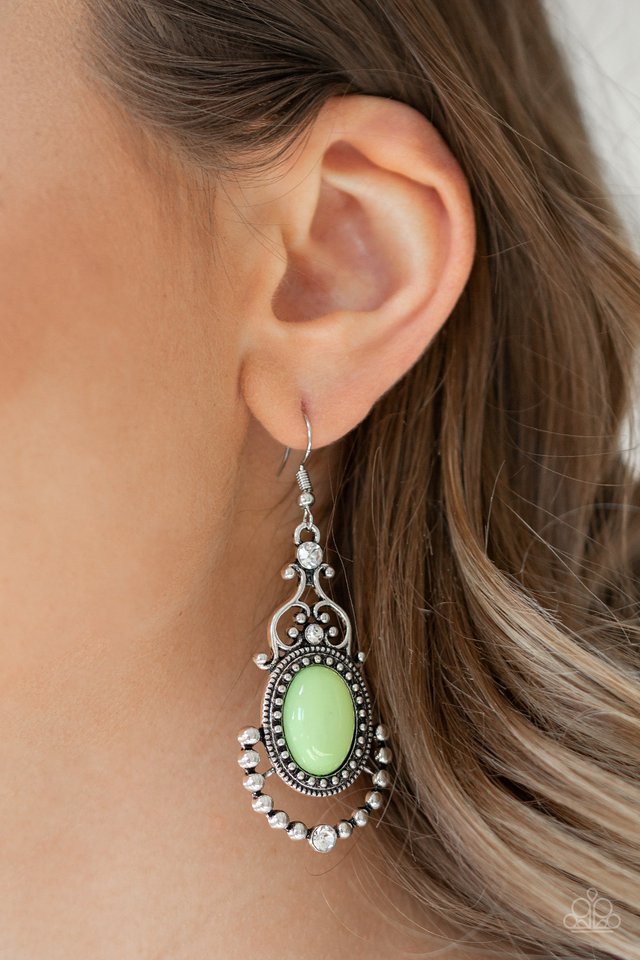 Paparazzi ♥ CAMEO and Juliet - Green ♥ Earrings