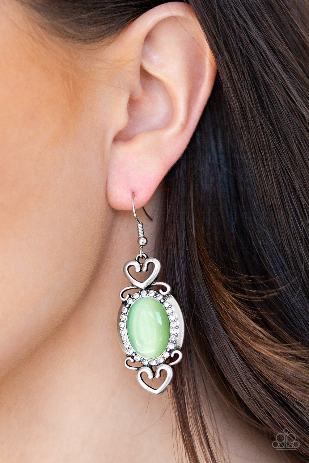 Paparazzi ♥ Port Royal Princess - Green ♥  Earrings