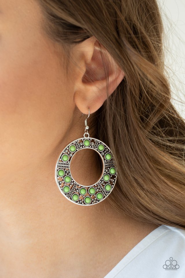 Paparazzi ♥ San Diego Samba - Green ♥ Earrings