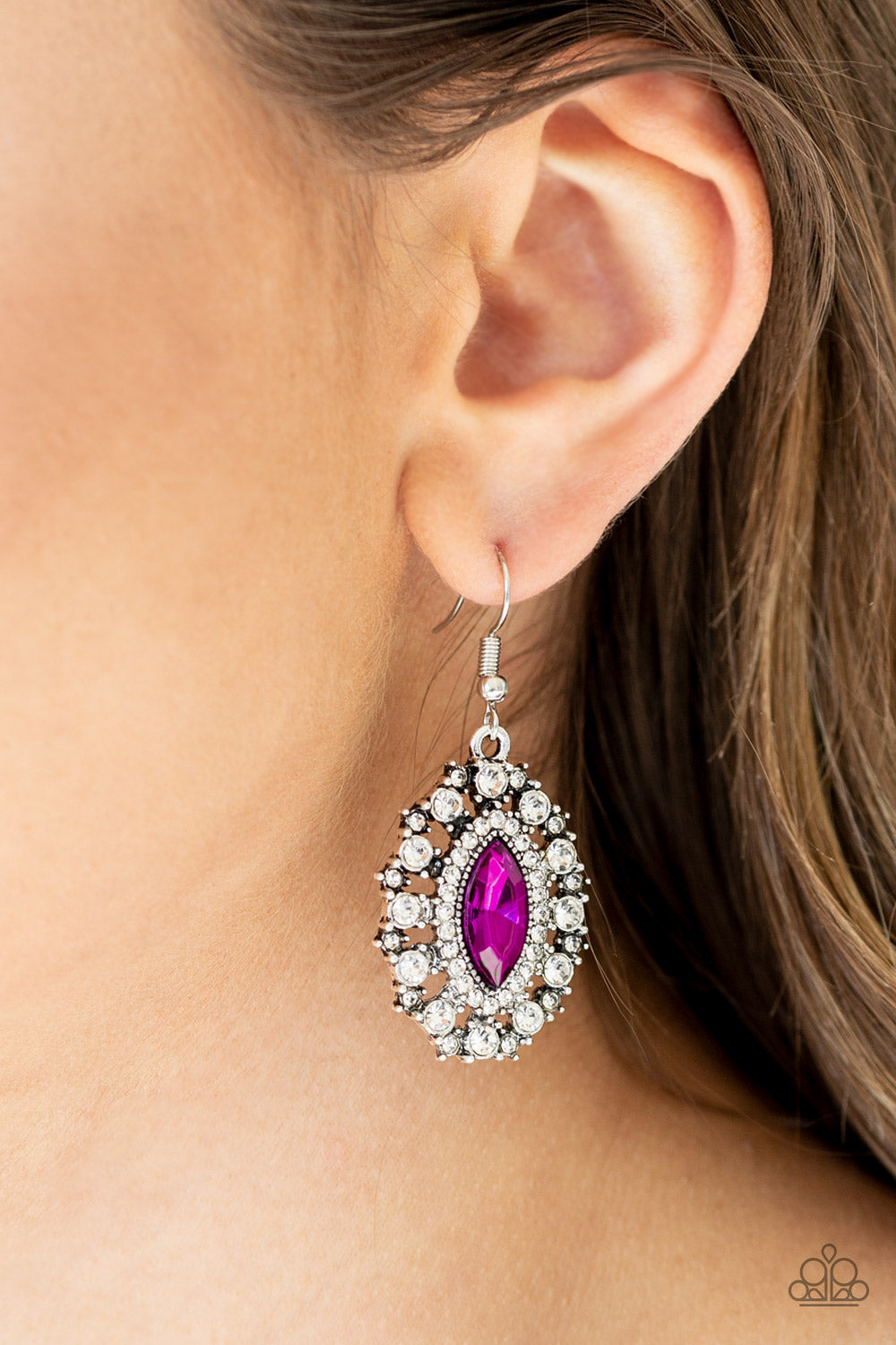 Paparazzi ♥ Long May She Reign - Pink ♥  Earrings