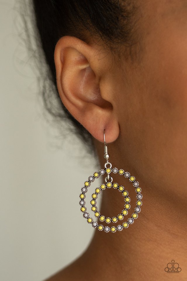 Paparazzi ♥ Vibrant Venture - Yellow ♥ Earrings