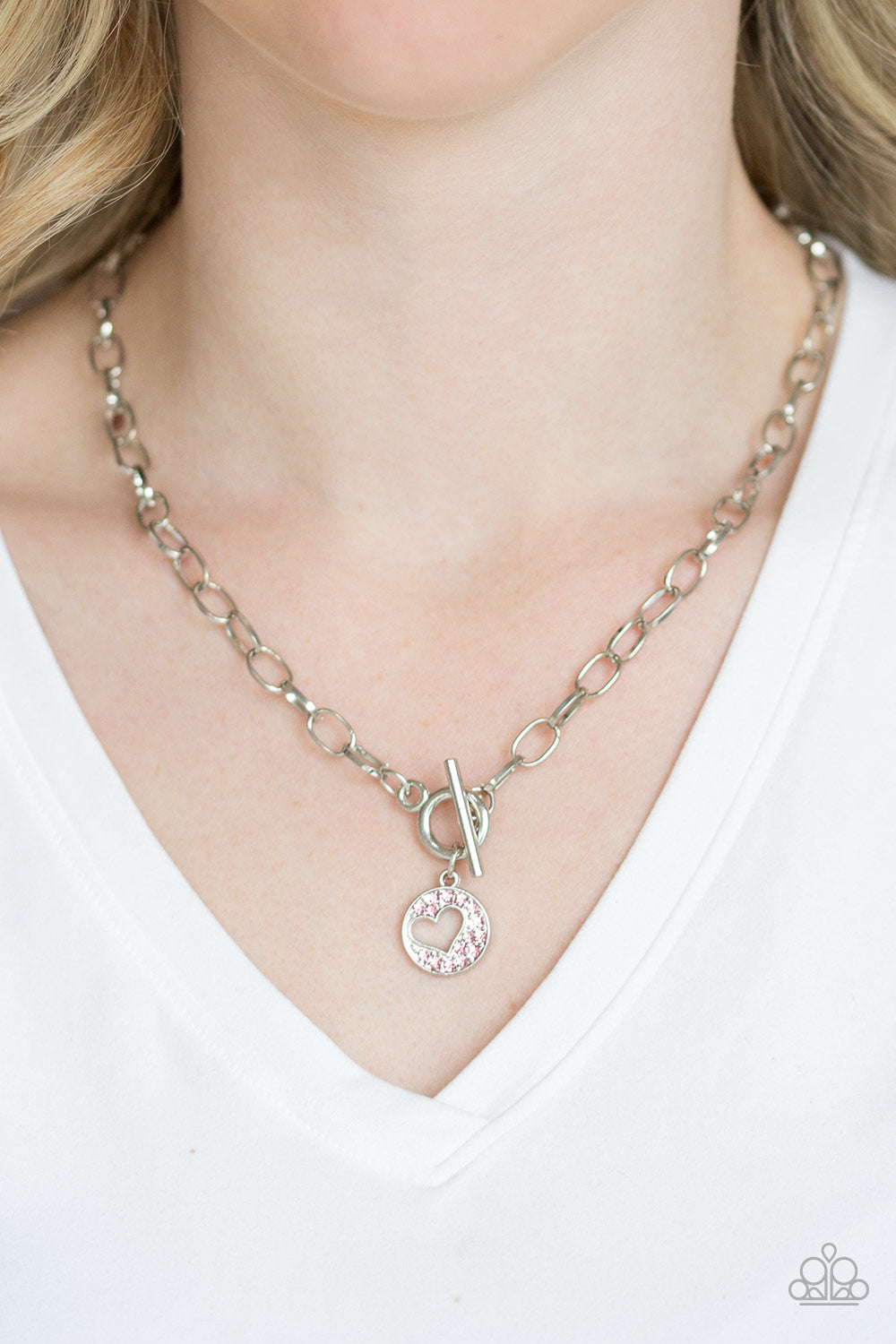 Paparazzi ♥ Heartbeat Retreat - Pink ♥  Necklace