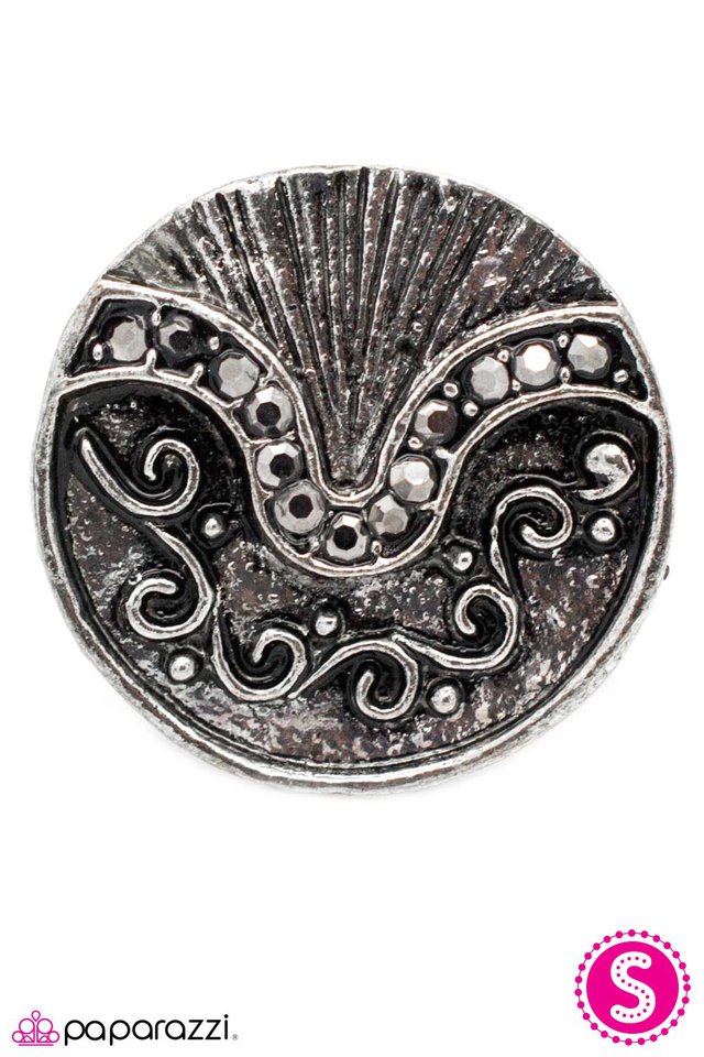 Paparazzi ♥ A Wave Of Inspiration - Silver ♥ Ring