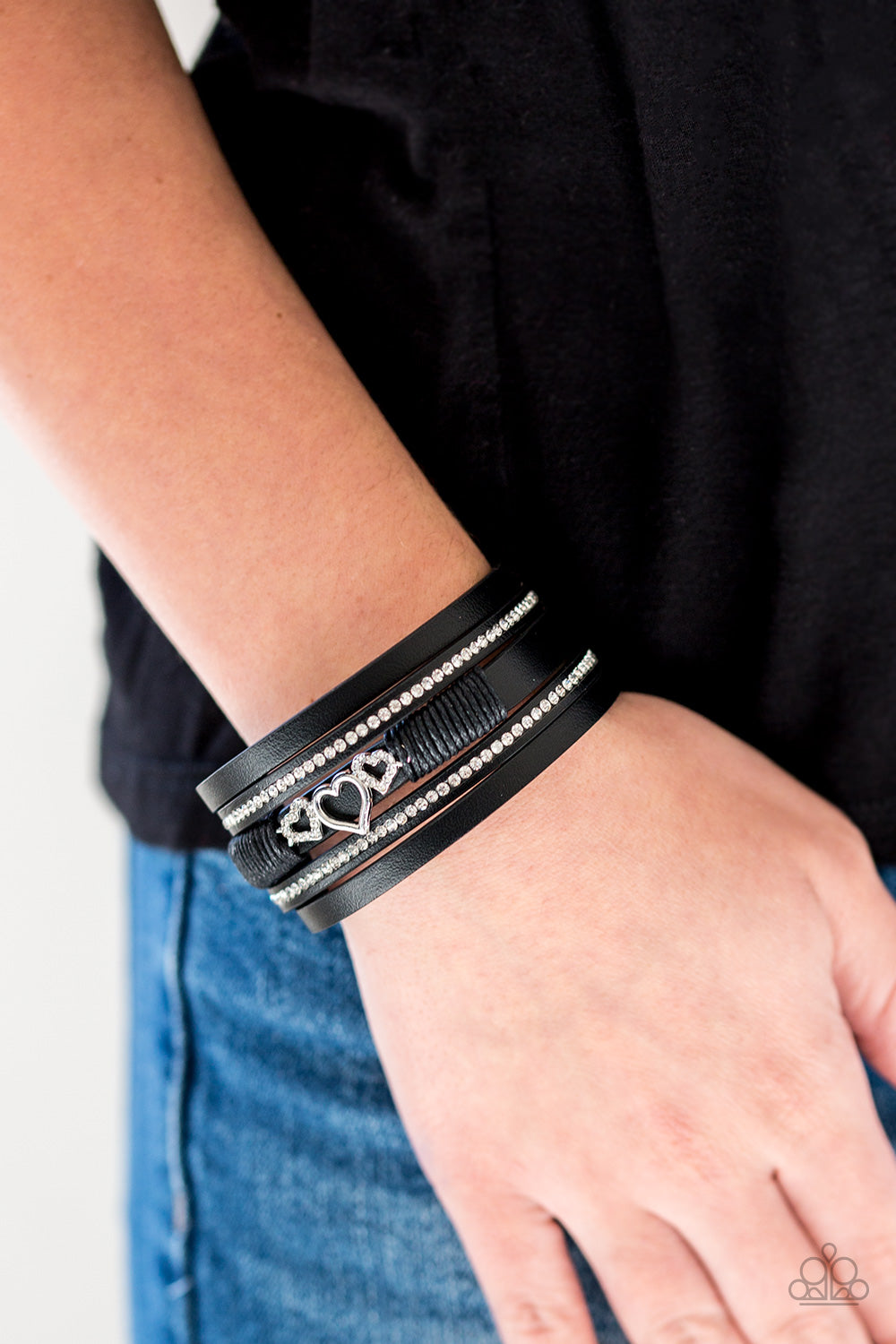 Paparazzi ♥ Rebel Valentine - Black ♥  Bracelet