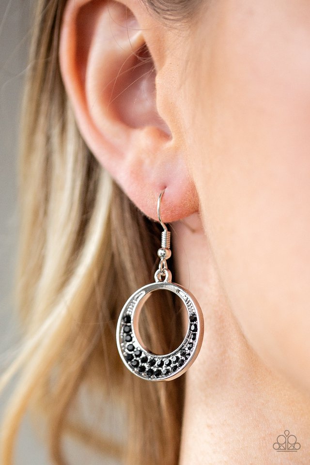 Paparazzi ♥ Socialite Luster - Black ♥ Earrings
