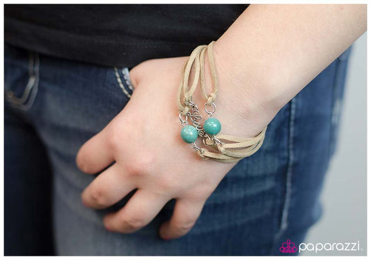 write-me-a-love-song-p9se-blbn-001lz