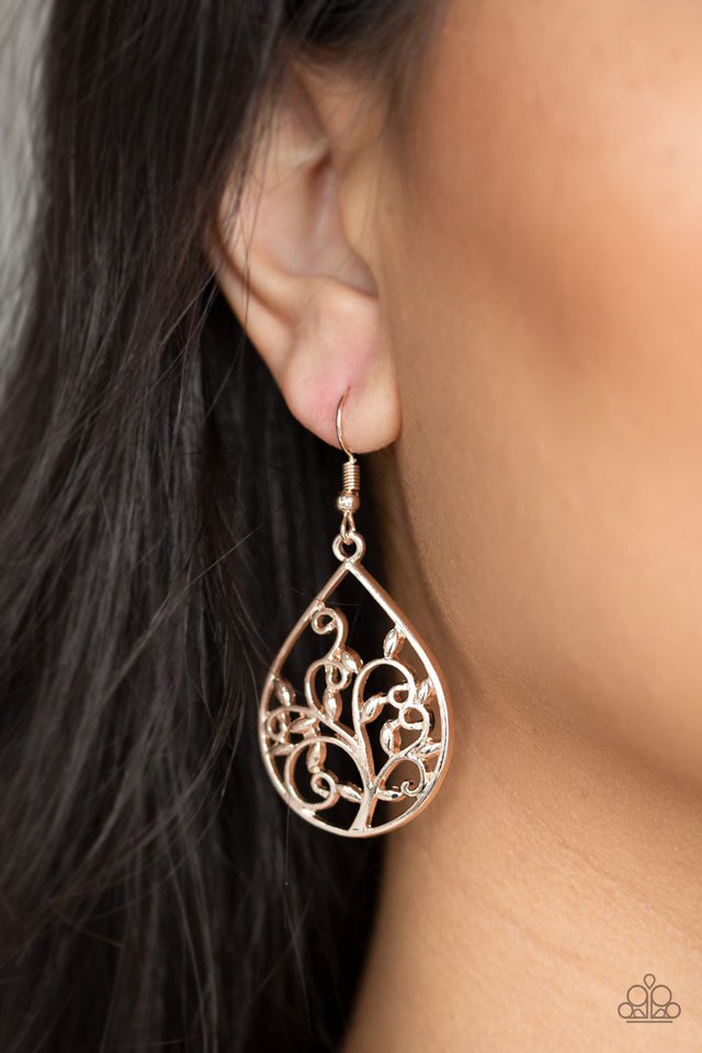 Paparazzi ♥ Enchanted Vines - Rose Gold ♥ Earrings