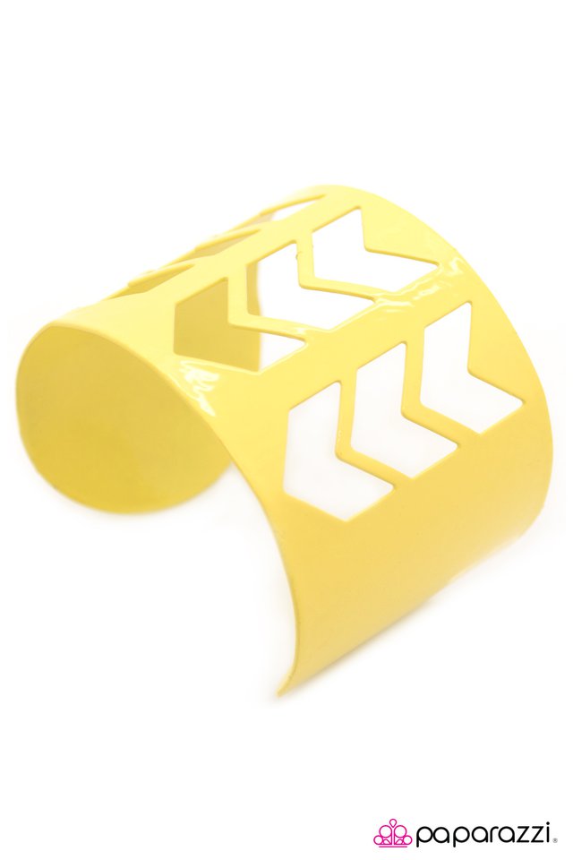Paparazzi ♥ Get to the Point - Yellow ♥ Bracelet