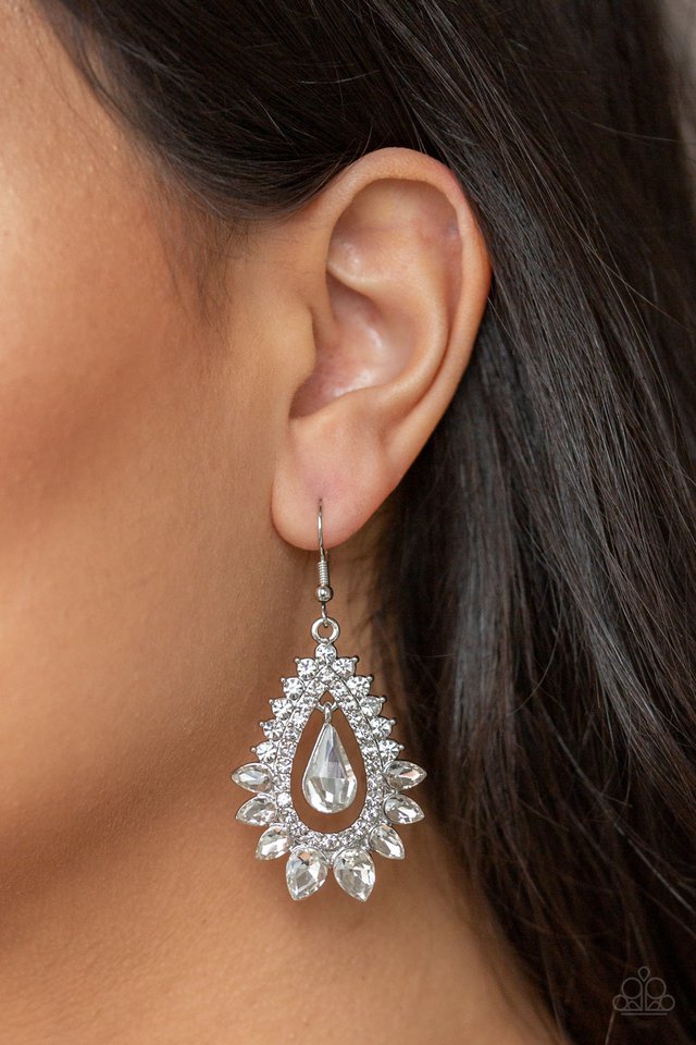 Paparazzi ♥ Boss Brilliance - White ♥ Earrings