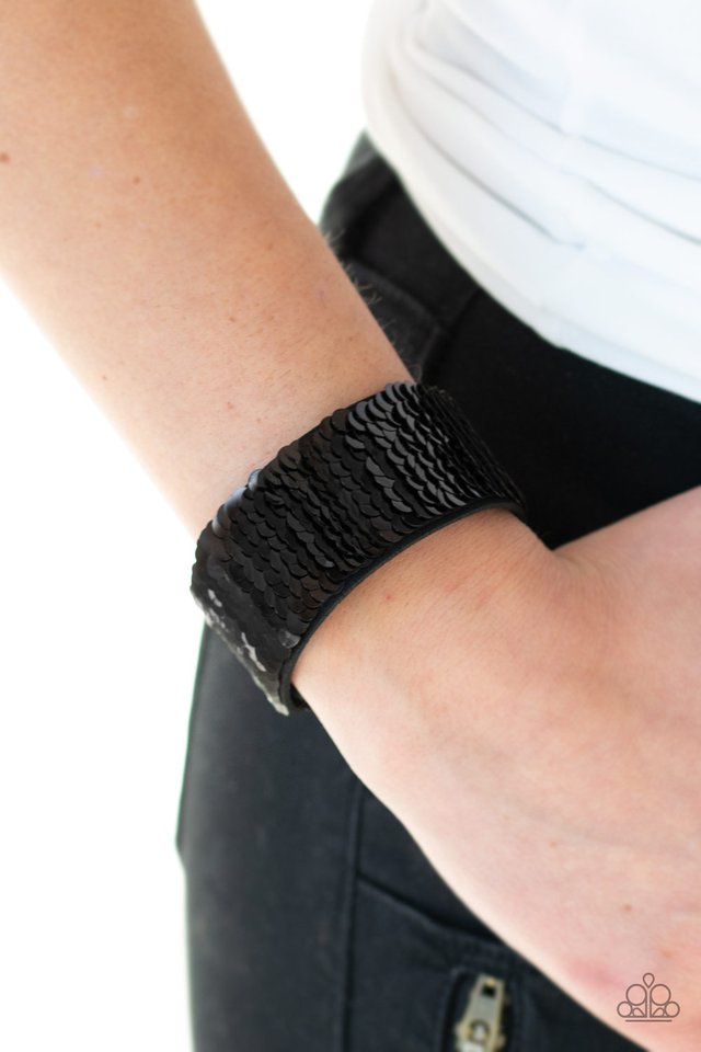 Paparazzi ♥ Mer-mazingly Mermaid - Red ♥ Bracelet