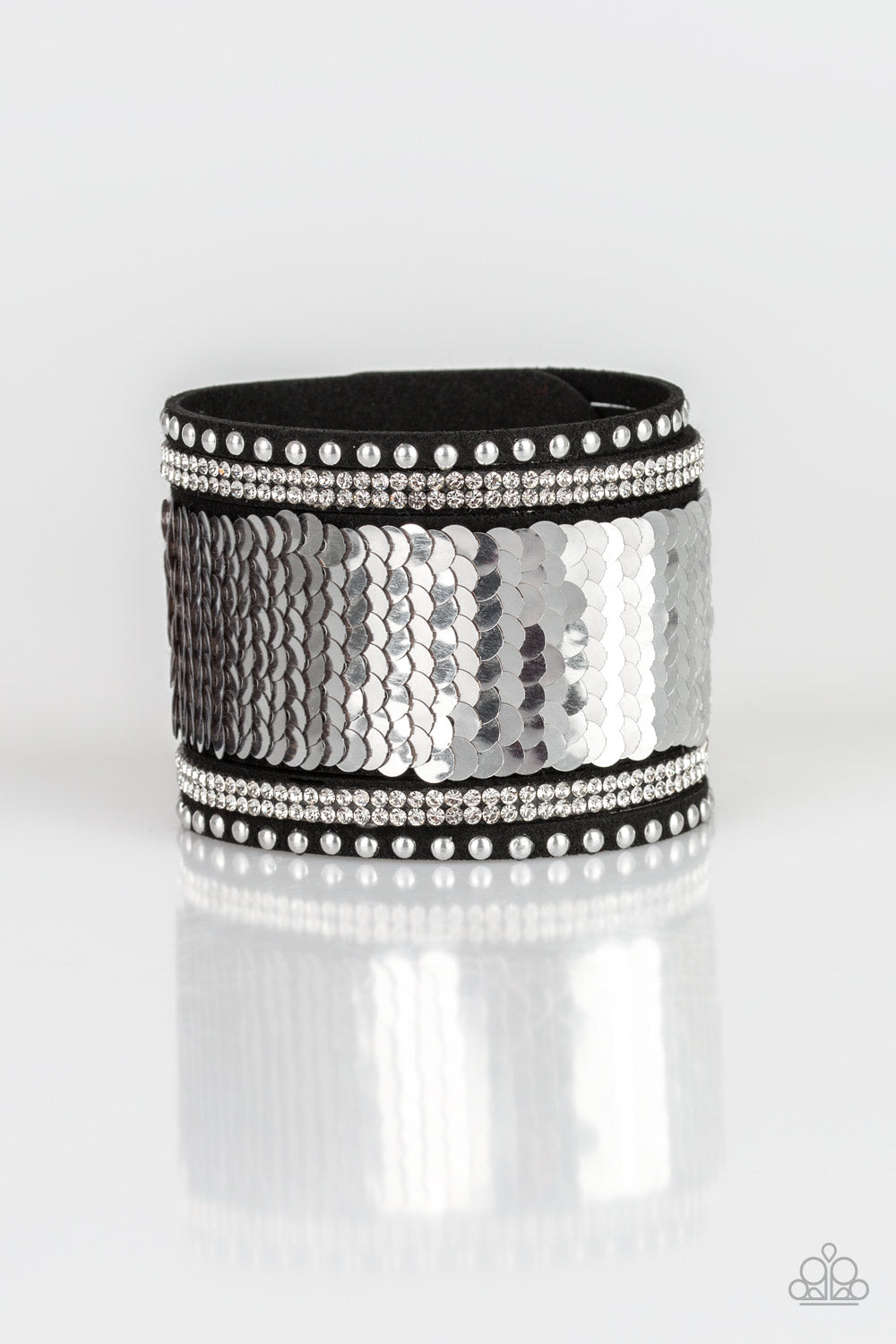 Paparazzi ♥ MERMAIDS Have More Fun - Gold ♥  Bracelet