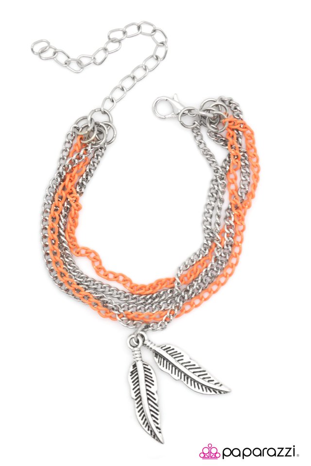 Paparazzi ♥ Light As A Feather - Orange ♥ Bracelet