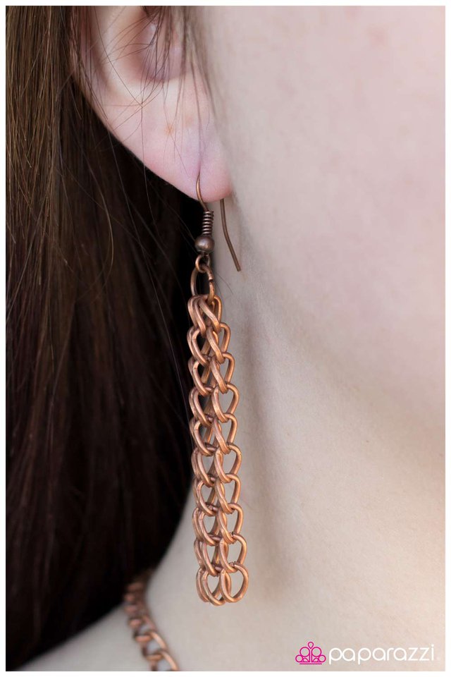 Paparazzi ♥ Copper Contender - Copper ♥ Necklace