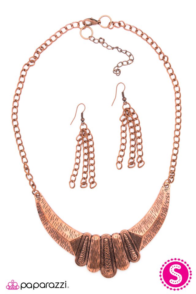 Paparazzi ♥ Copper Contender - Copper ♥ Necklace