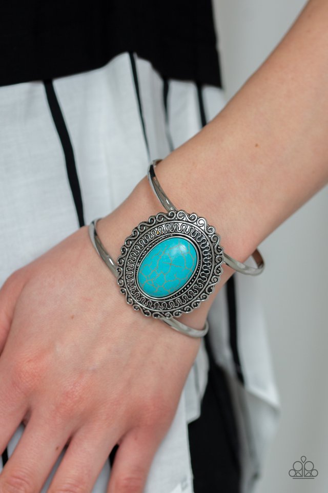 Paparazzi ♥ Extra EMPRESS-ive - Blue ♥ Bracelet