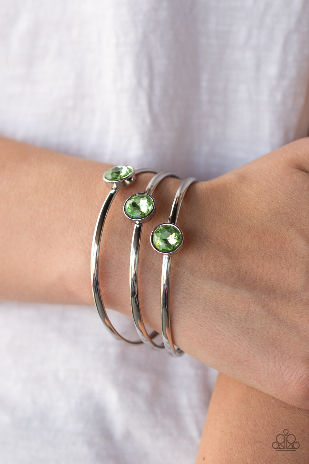 Paparazzi ♥ Be All You Can BEDAZZLE - Green ♥  Bracelet
