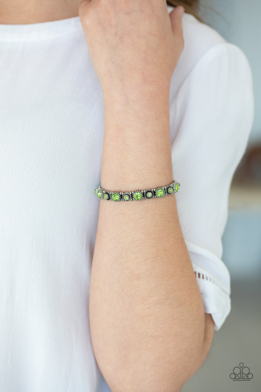 Paparazzi ♥ Heavy On The Sparkle - Green ♥  Bracelet