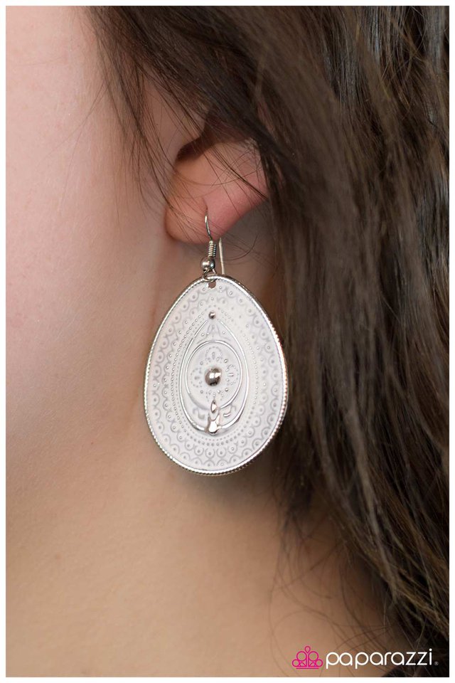 detail-oriented-p5tr-wtxx-005xx