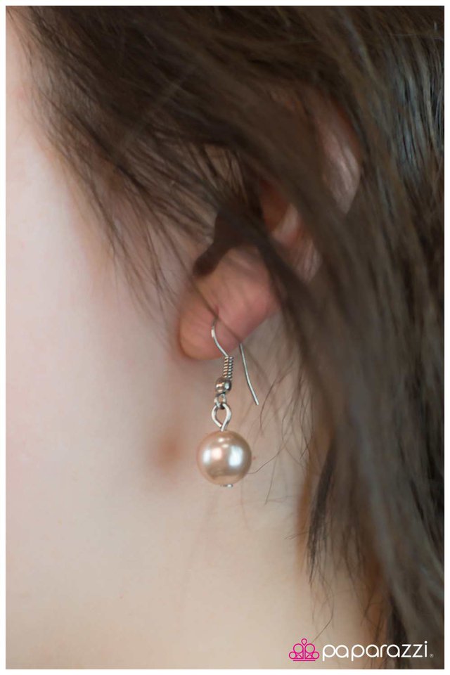 Paparazzi ♥ High Society - Brown ♥ Necklace