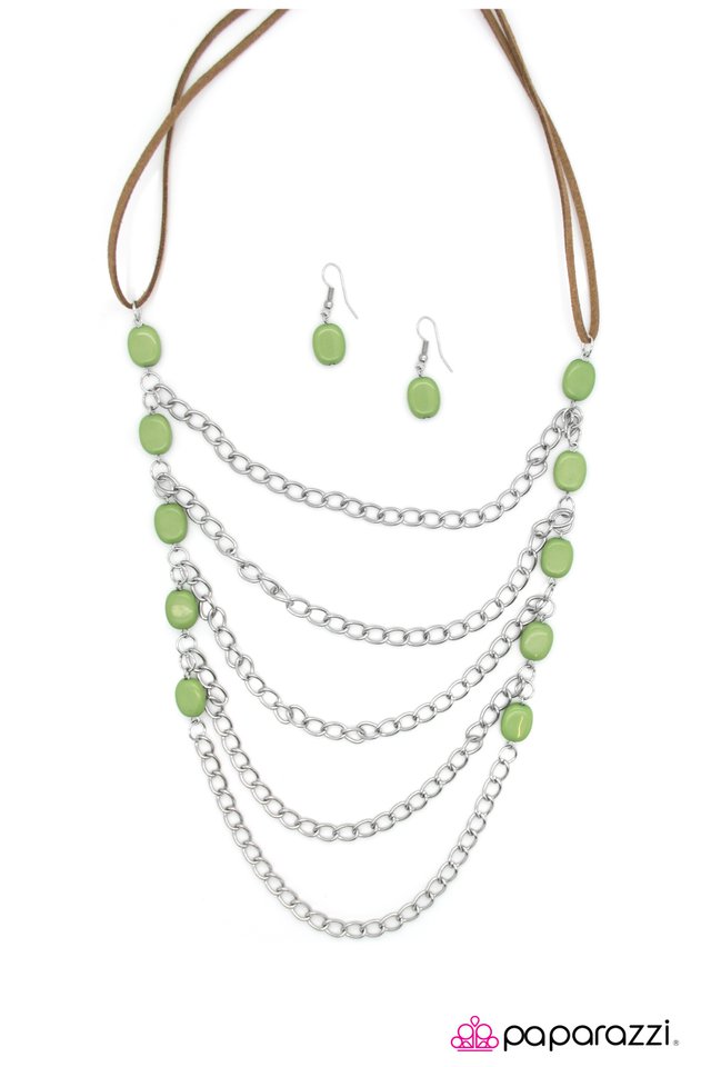 Paparazzi ♥ Unearthed - Green ♥ Necklace