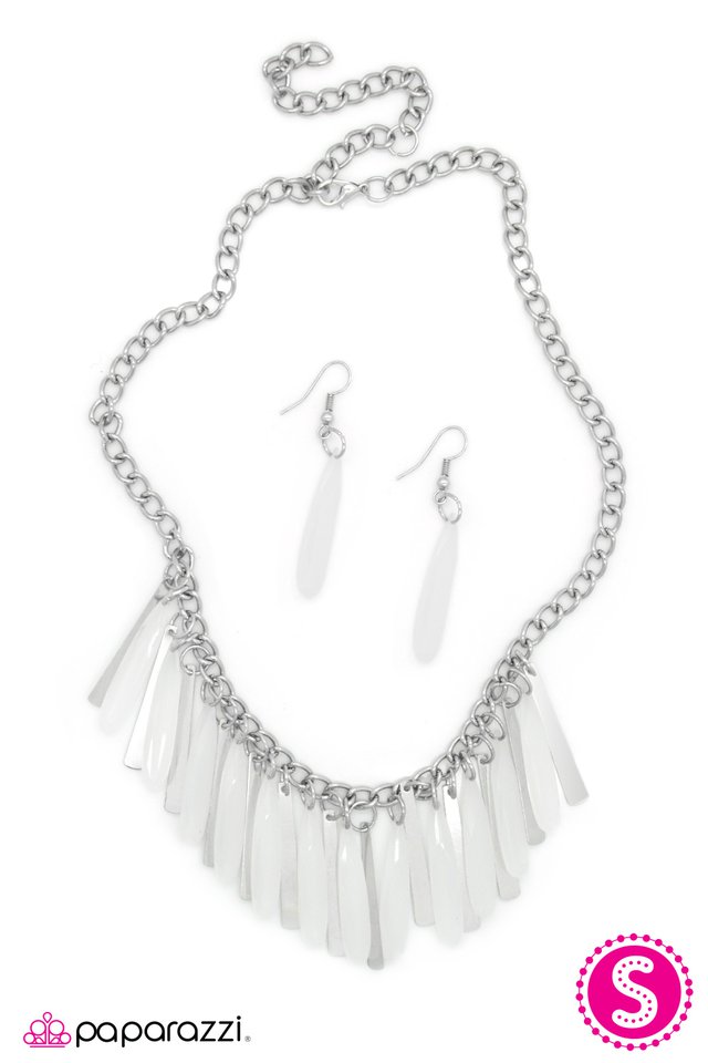 Paparazzi ♥ Out Of the Shadows - White ♥ Necklace