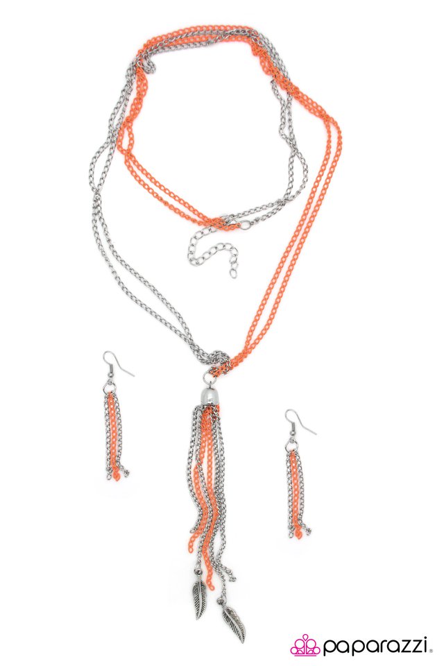 Paparazzi ♥ Ruffle Your Feathers - Orange ♥ Necklace
