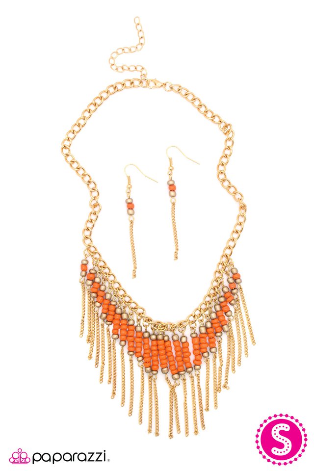 Paparazzi ♥ Queen Of the Desert - Orange ♥ Necklace