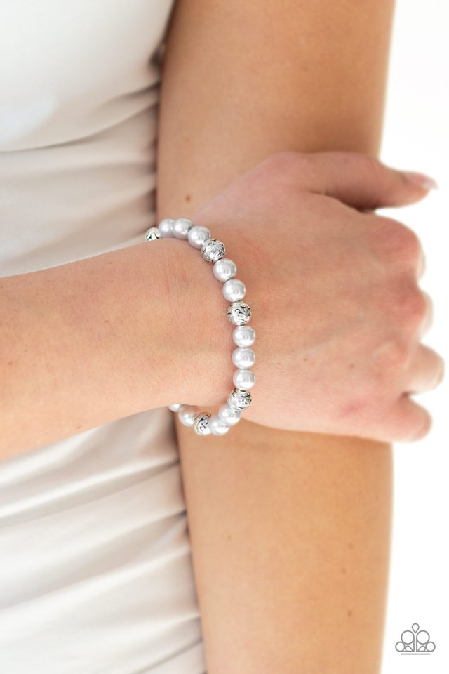 Paparazzi ♥ Poised For Perfection - Silver ♥ Bracelet