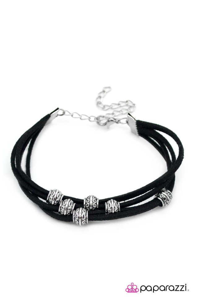 Paparazzi ♥ Gather Around - Black ♥ Bracelet