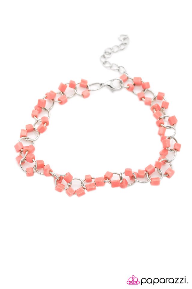 Paparazzi ♥ Coming Into Focus - Pink ♥ Bracelet