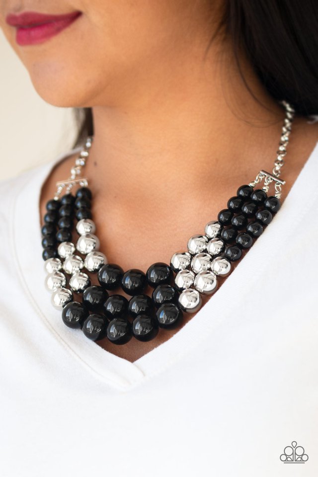 Paparazzi ♥ Dream Pop - Black ♥ Necklace