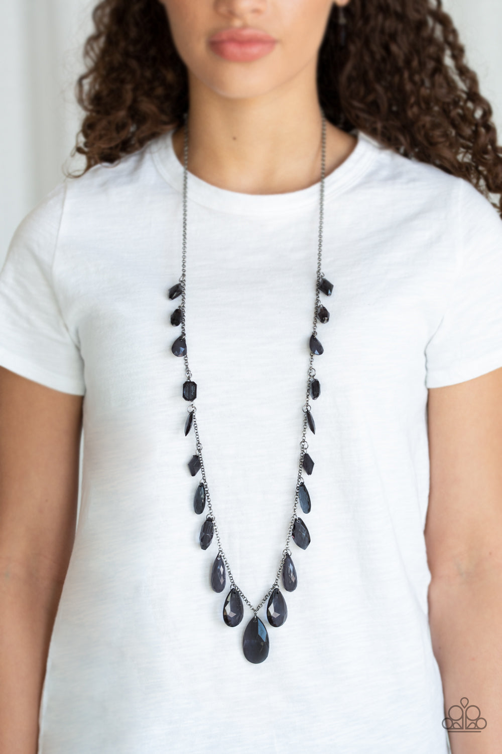 Paparazzi ♥ GLOW And Steady Wins The Race - Black ♥  Necklace