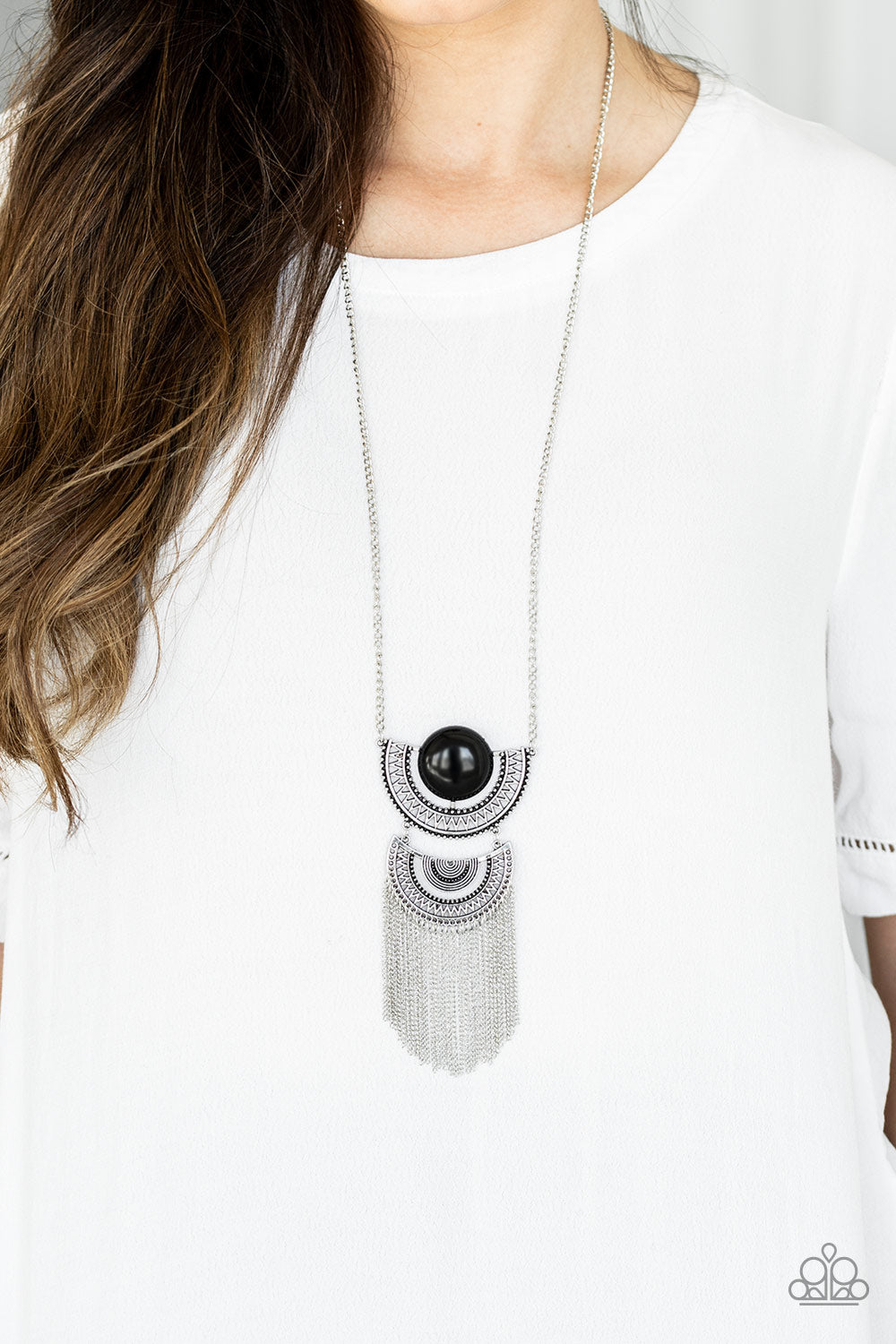 Paparazzi ♥ Desert Diviner - Black ♥  Necklace