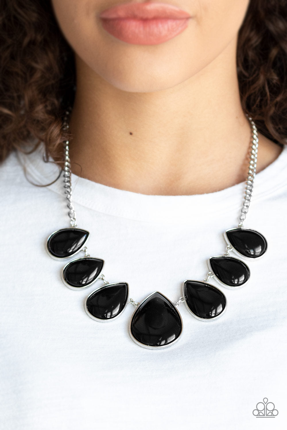 Paparazzi ♥ Drop Zone - Black ♥  Necklace